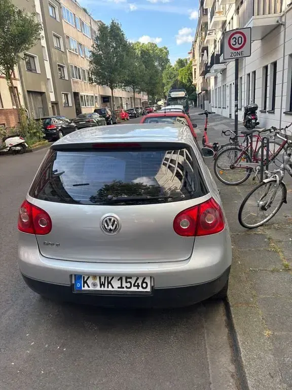 Gebraucht VW Golf IV Trendline 75 PS (55 kW) 2005 Grau Limousine