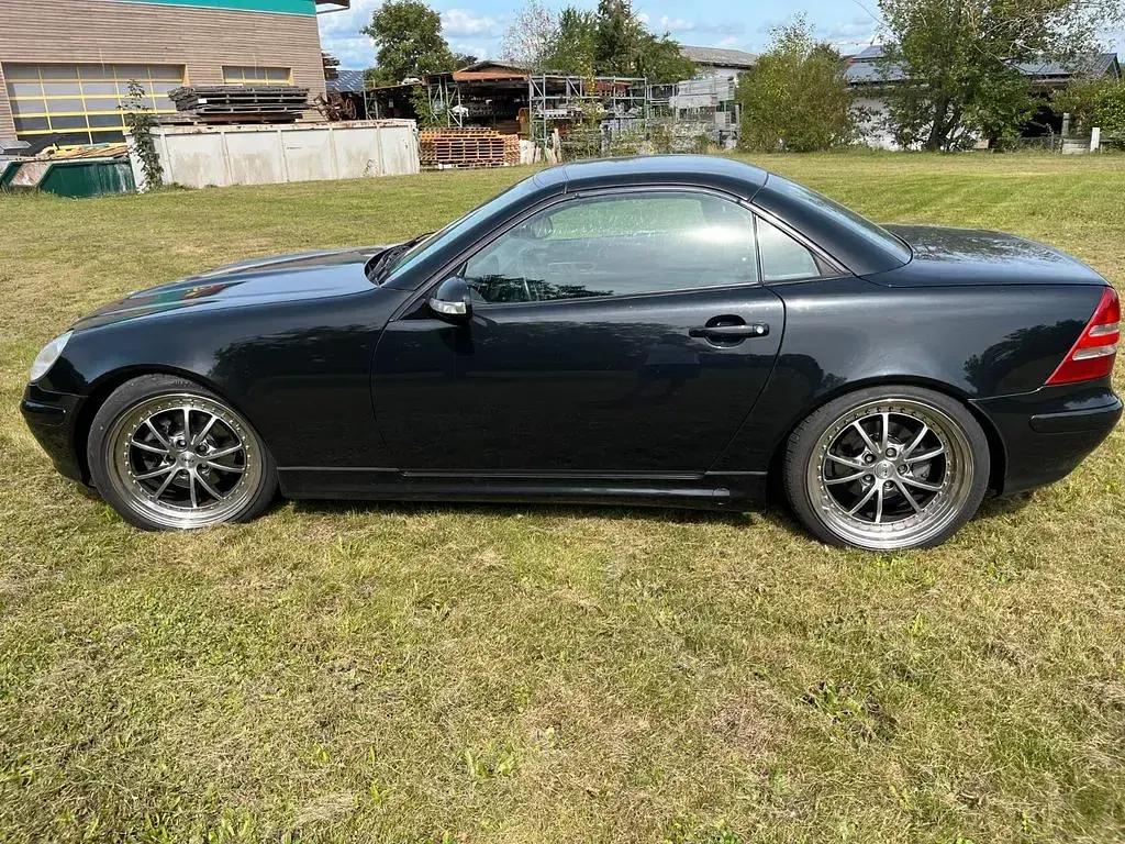 Gebraucht Mercedes SLK230 197 PS (144 kW) 2003 Schwarz Cabrio