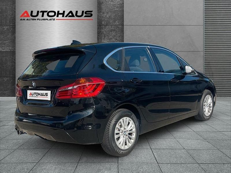 Gebraucht BMW 218 Advantage 140 PS (102 kW) 2019 Schwarz Kombi