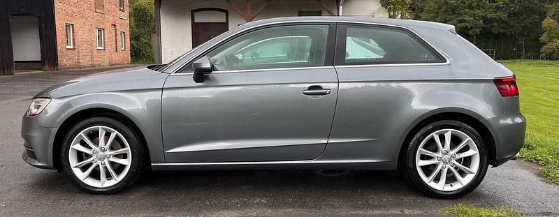 Second-hand Audi A3 Attraction 125 CP (91 kW) 2013 Gri Hatchback