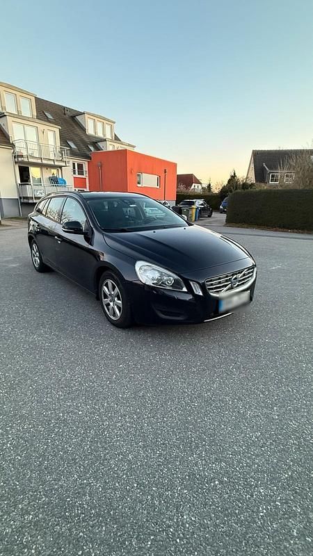 Gebraucht Volvo V60 167 PS (122 kW) 2012 Schwarz Kombi