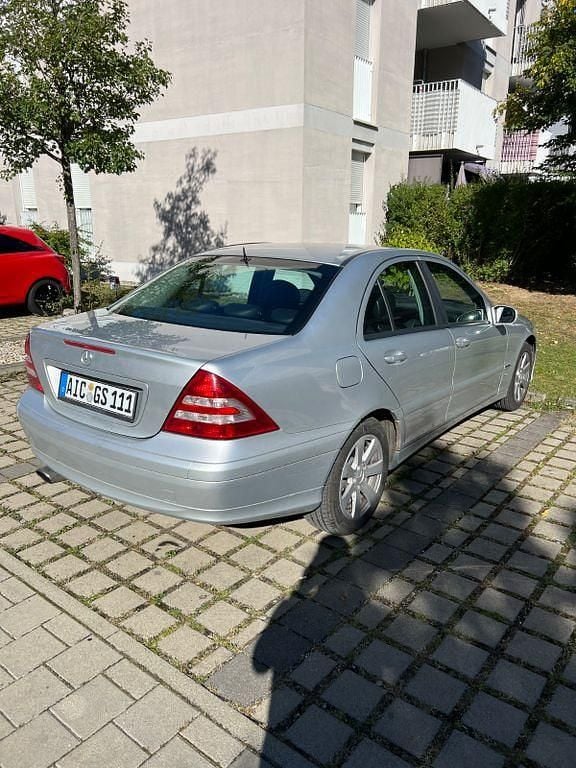 Gebraucht Mercedes C200 Classic 163 PS (119 kW) 2005 Silber Limousine