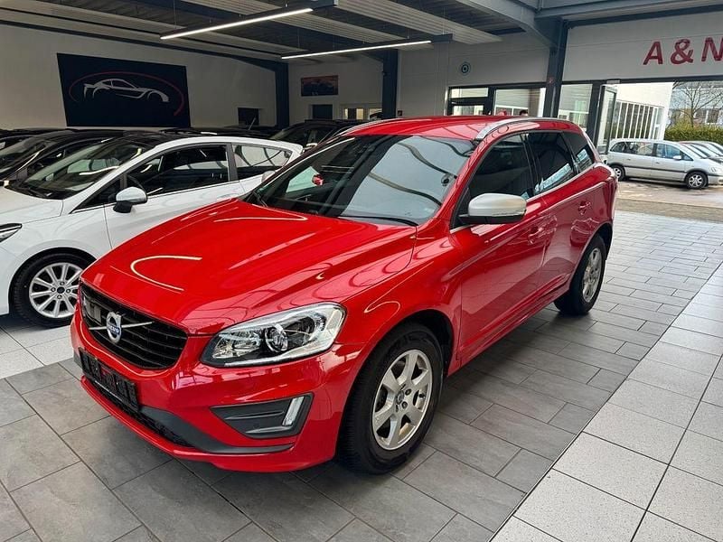 Rot Gebraucht 2016 Volvo XC60 R-Design SUV | 13.900 € (Guter Preis) - Bild 1/4