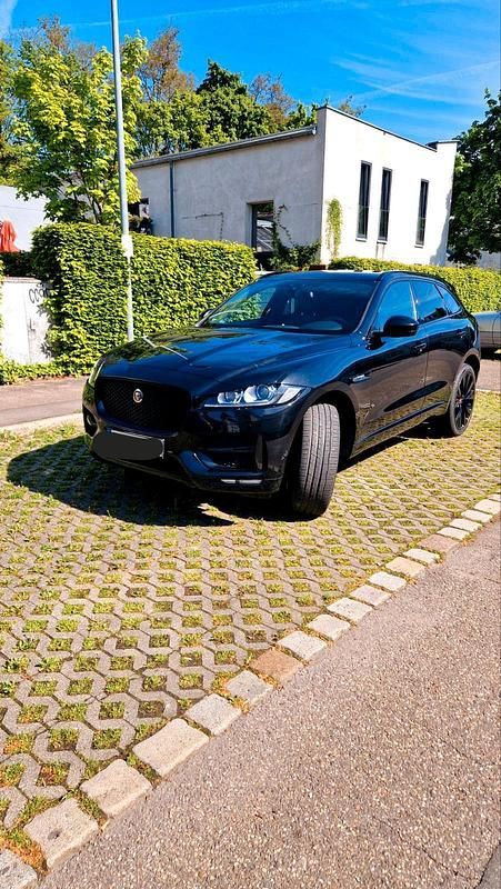 Schwarz Gebraucht 2017 Jaguar F-Pace SUV | 28.000 € (Teuer) - Bild 1/4