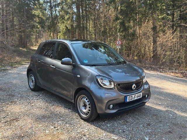 Gebraucht Smart ForFour 90 PS (66 kW) 2017 Grau Kleinwagen