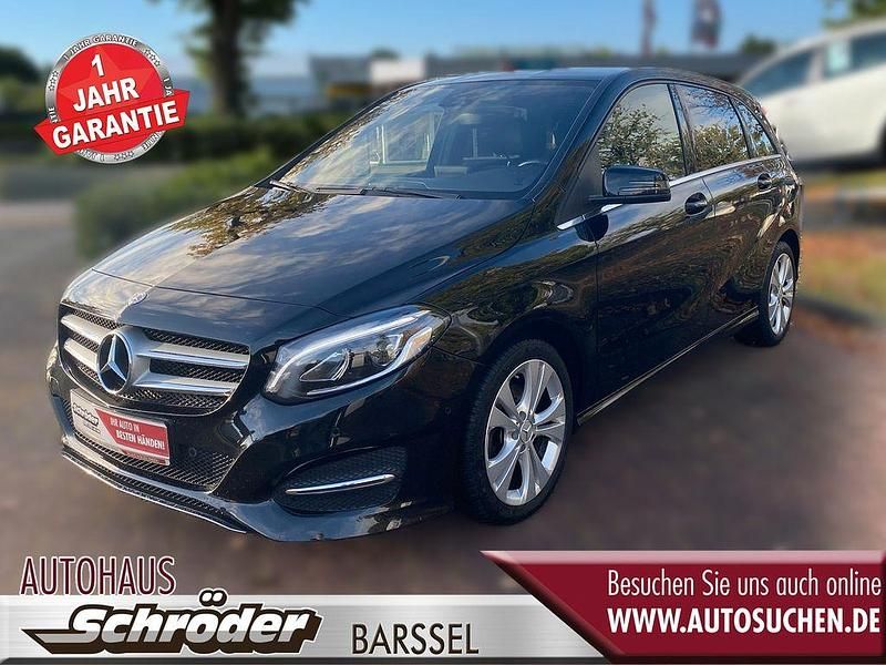 Schwarz Gebraucht 2018 Mercedes B200 Style Van / Kleinbus | 17.800 € (Etwas zu teuer) - Bild 1/4