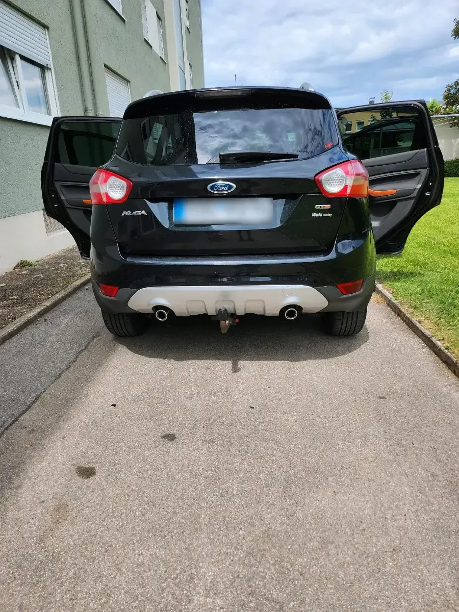Gebraucht Ford Kuga 136 PS (100 kW) 2009 Schwarz SUV