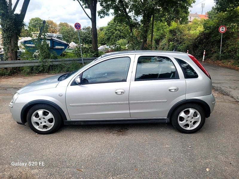 Gebraucht Opel Corsa 60 PS (44 kW) 2006 Silber Kleinwagen