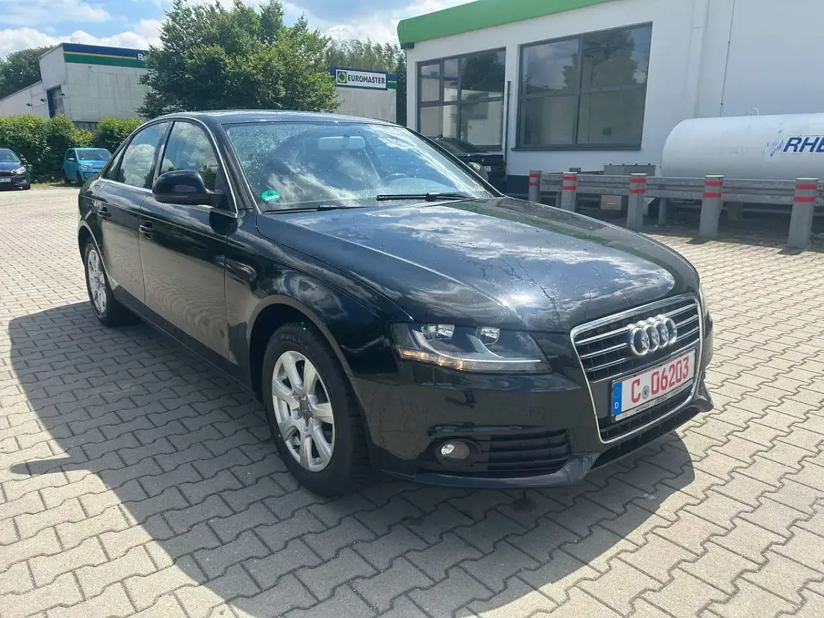 Gebraucht Audi A4 Ambiente 160 PS (117 kW) 2008 Phantomschwarz perleffekt Limousine