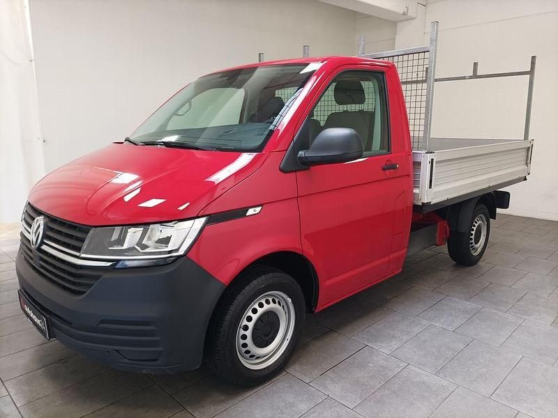 Gebraucht VW T6.1 150 PS (110 kW) 2020 Rot Van