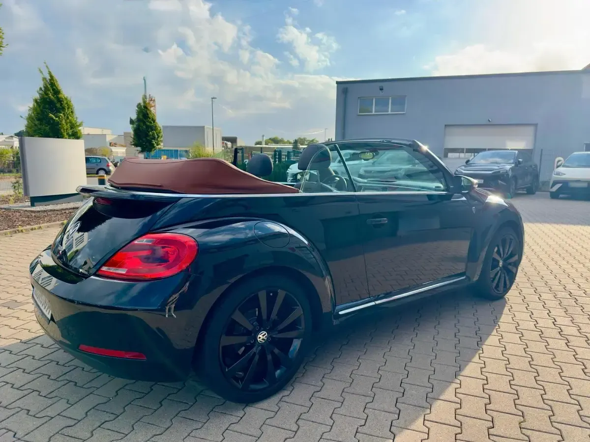 Gebraucht VW Beetle Cabriolet Karmann 150 PS (110 kW) 2016 Schwarz Cabrio