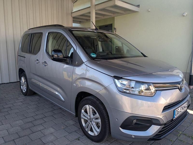Silber Gebraucht 2023 Toyota Proace City Van | 26.900 € (Fairer Preis) - Bild 1/4