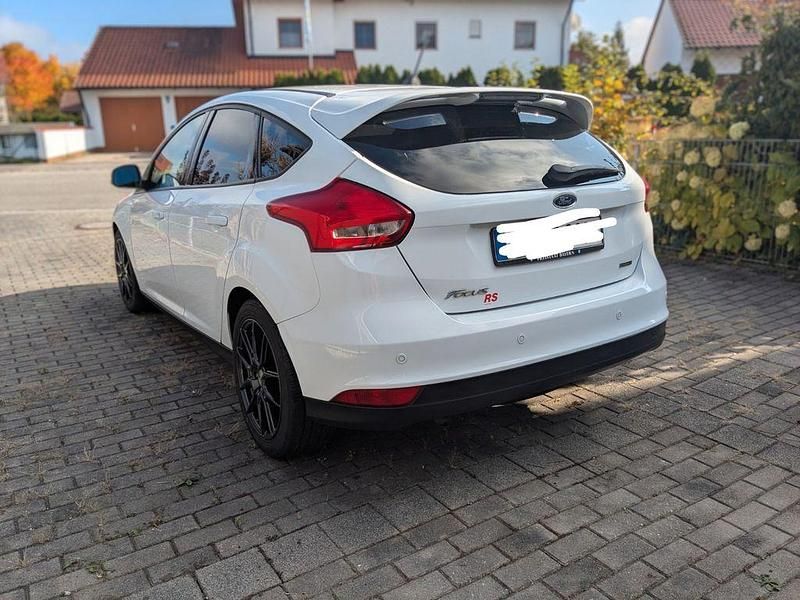 Gebraucht Ford Focus Business Edition 101 PS (74 kW) 2018 Weiß Limousine
