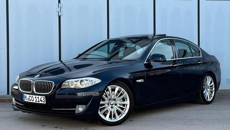 Blau Gebraucht 2010 BMW 535 Comfort Edition Limousine | 11.990 € (Guter Preis) - Bild 1/4