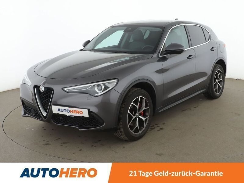 Grau Gebraucht 2018 Alfa Romeo Stelvio Super SUV | 26.600 € (Superpreis) - Bild 1/3