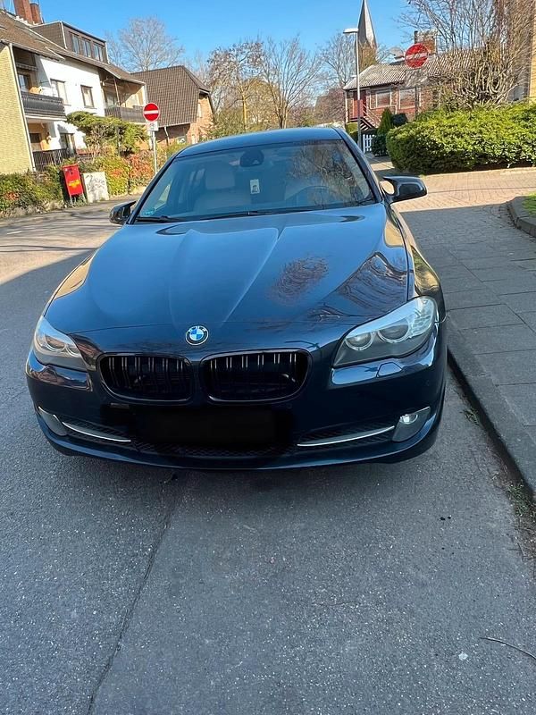 Second-hand BMW 520 2010 Albastru Berlinǎ