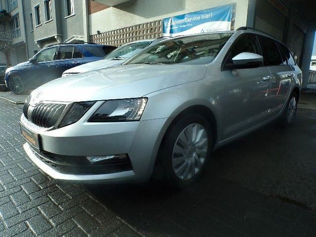 Gebraucht Skoda Octavia Ambition 116 PS (85 kW) 2019 Silber Kombi