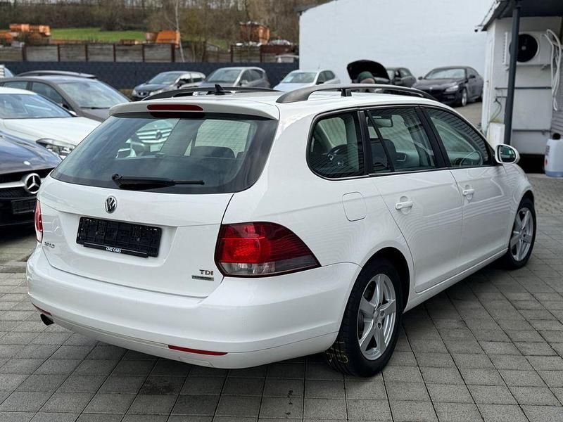 Gebraucht VW Golf VI Trendline 105 PS (77 kW) 2012 Weiß Kleinwagen