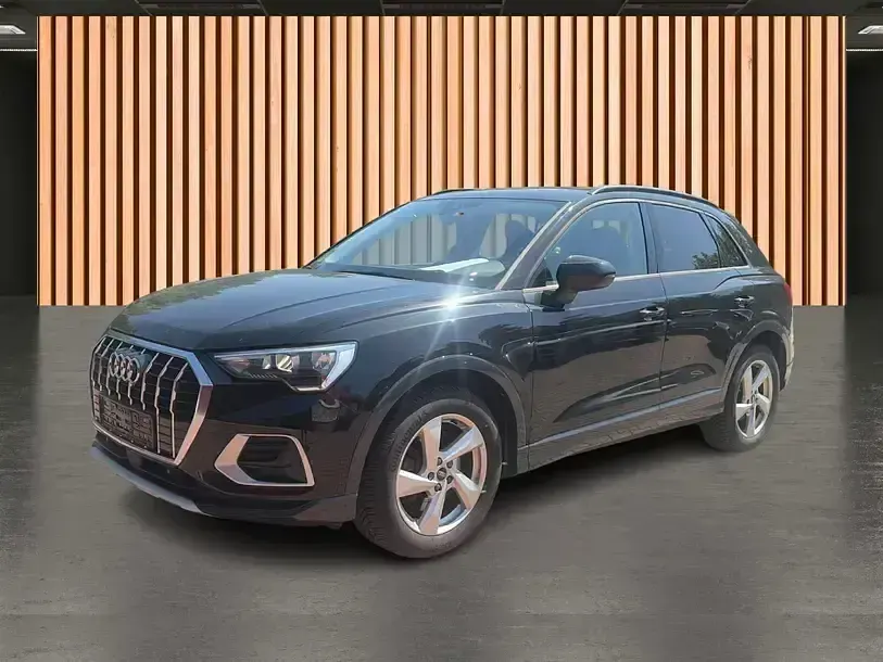 Gebraucht Audi Q3 S-Line 190 PS (139 kW) 2025 Mythosschwarz SUV