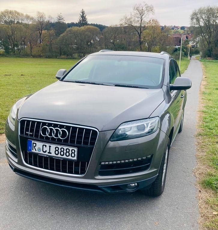 Braun Gebraucht 2012 Audi Q7 SUV | 10.990 € (Superpreis) - Bild 1/4