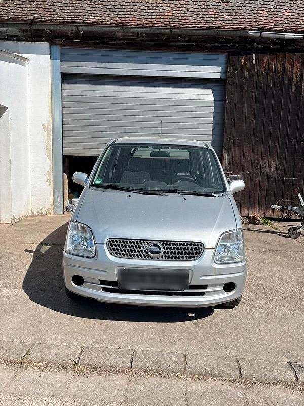 Second-hand Opel Agila 60 CP (44 kW) 2002 Argintiu Monovolum