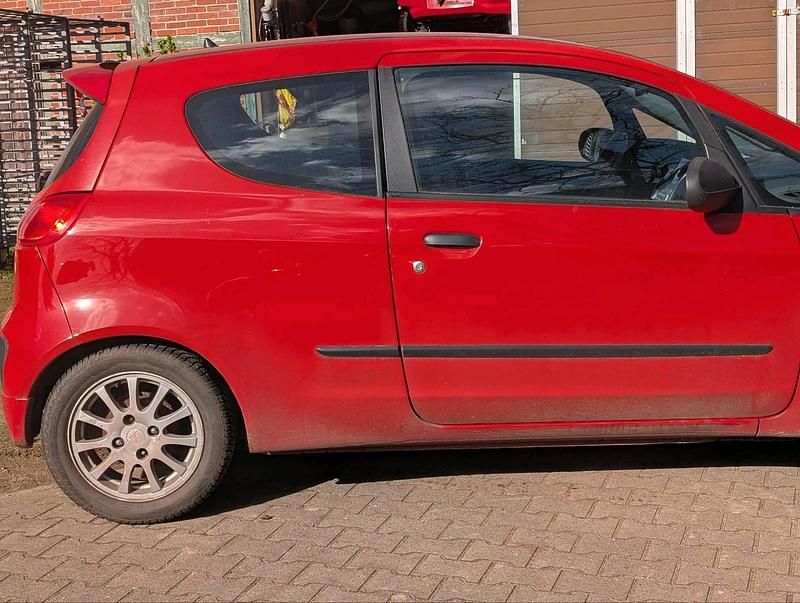 Gebraucht Mitsubishi Colt 75 PS (55 kW) 2005 Rot Kleinwagen