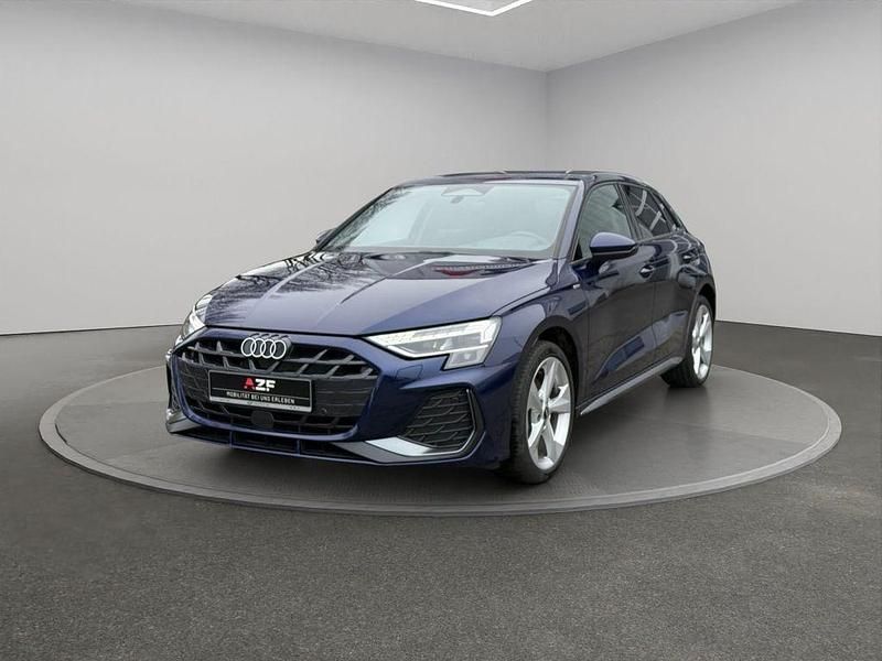 Neu Audi A3 S-Line 204 PS (150 kW) 2025 Grün Limousine