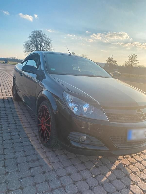 Gebraucht Opel Astra Cabriolet 140 PS (102 kW) 2006 Schwarz Cabrio