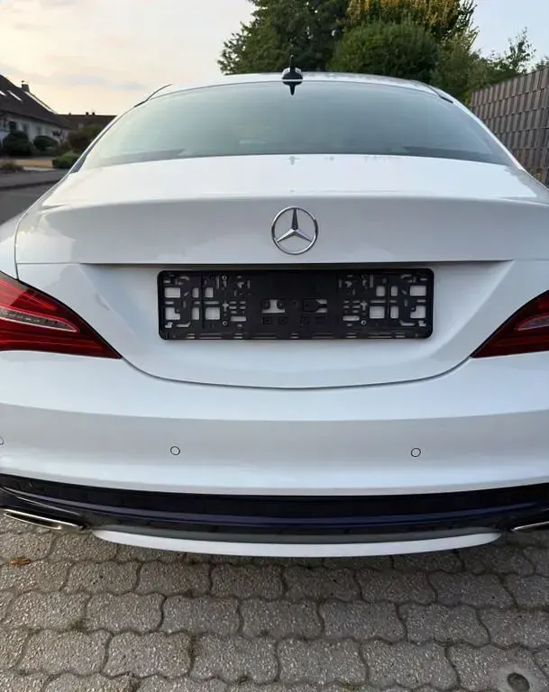 Gebraucht Mercedes CLA200 136 PS (100 kW) 2019 Weiß Coupé