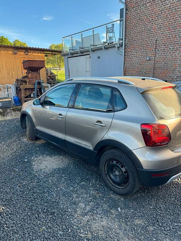 Brugt VW Polo Cross 75 HK (55 kW) 2015 Beige Hatchback