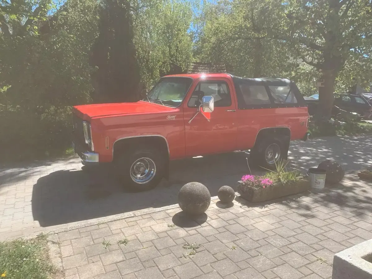 Używany Chevrolet Blazer 1985 Czerwony SUV