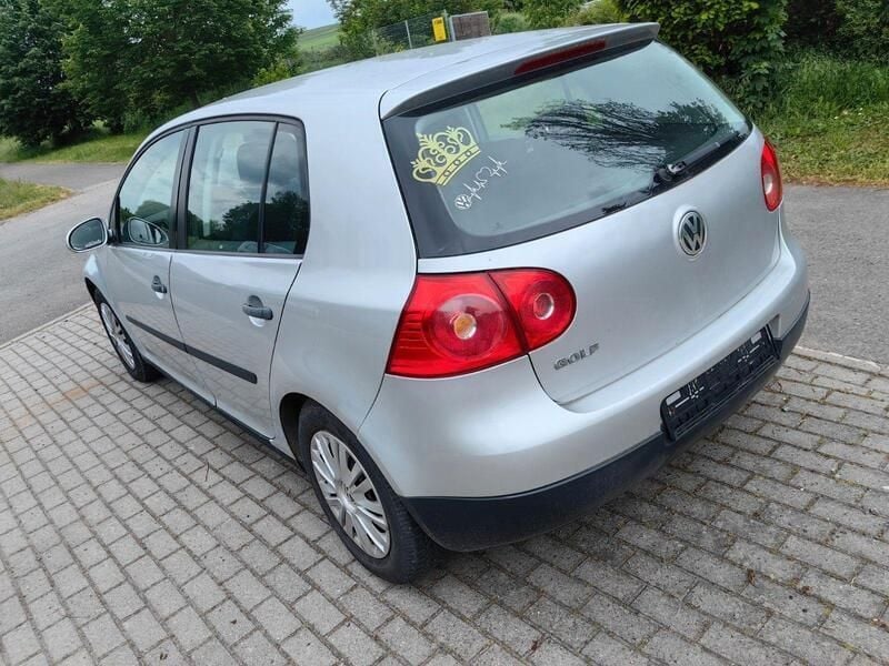 Gebraucht VW Golf IV Comfortline 75 PS (55 kW) 2005 Silber Limousine