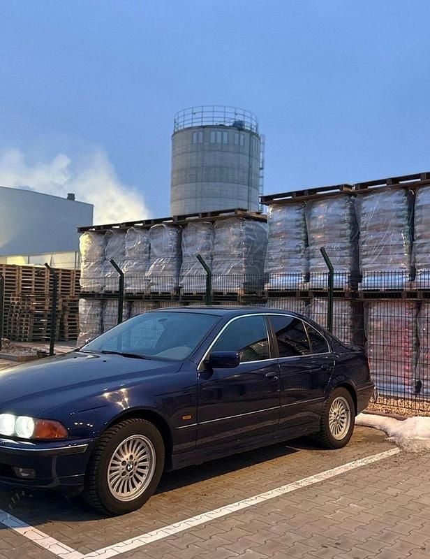 Gebraucht BMW 523 170 PS (125 kW) 1998 Blau Limousine