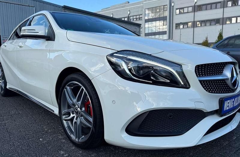Weiß Gebraucht 2018 Mercedes A200 AMG Kleinwagen | 15.950 € (Guter Preis) - Bild 1/4