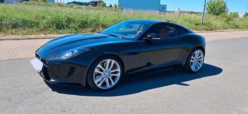 Schwarz Gebraucht 2016 Jaguar F-Type S Coupé | 39.990 € (Etwas zu teuer) - Bild 1/4