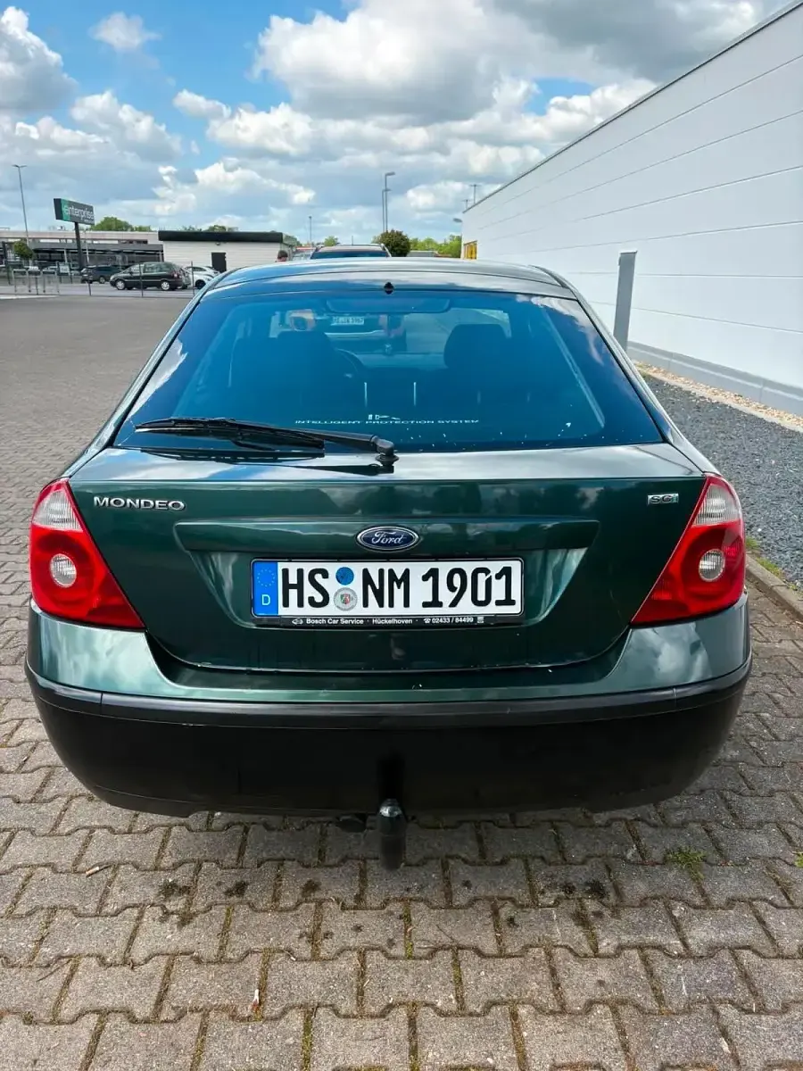 Usado Ford Mondeo 110 CV (80 kW) 2004 Gris Berlina