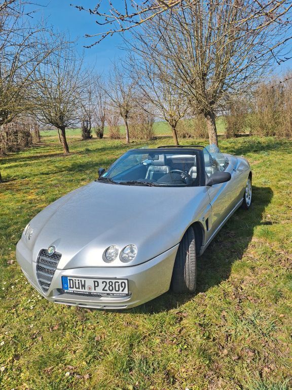Silber Gebraucht 2003 Alfa Romeo Spider Cabrio | 6.800 € (Fairer Preis) - Bild 1/4