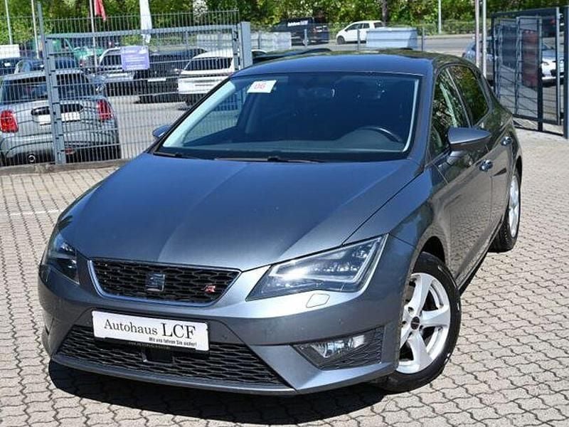 Second-hand Seat Leon FR 184 CP (135 kW) 2016 Gri Berlinǎ