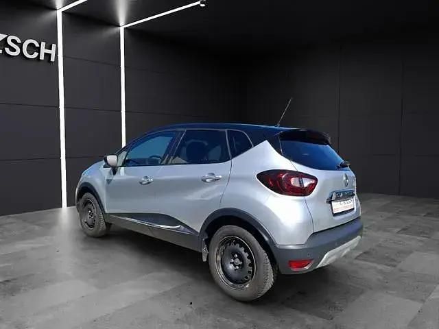 Używany Renault Captur Collection 131 KM (96 kW) 2019 Szary SUV