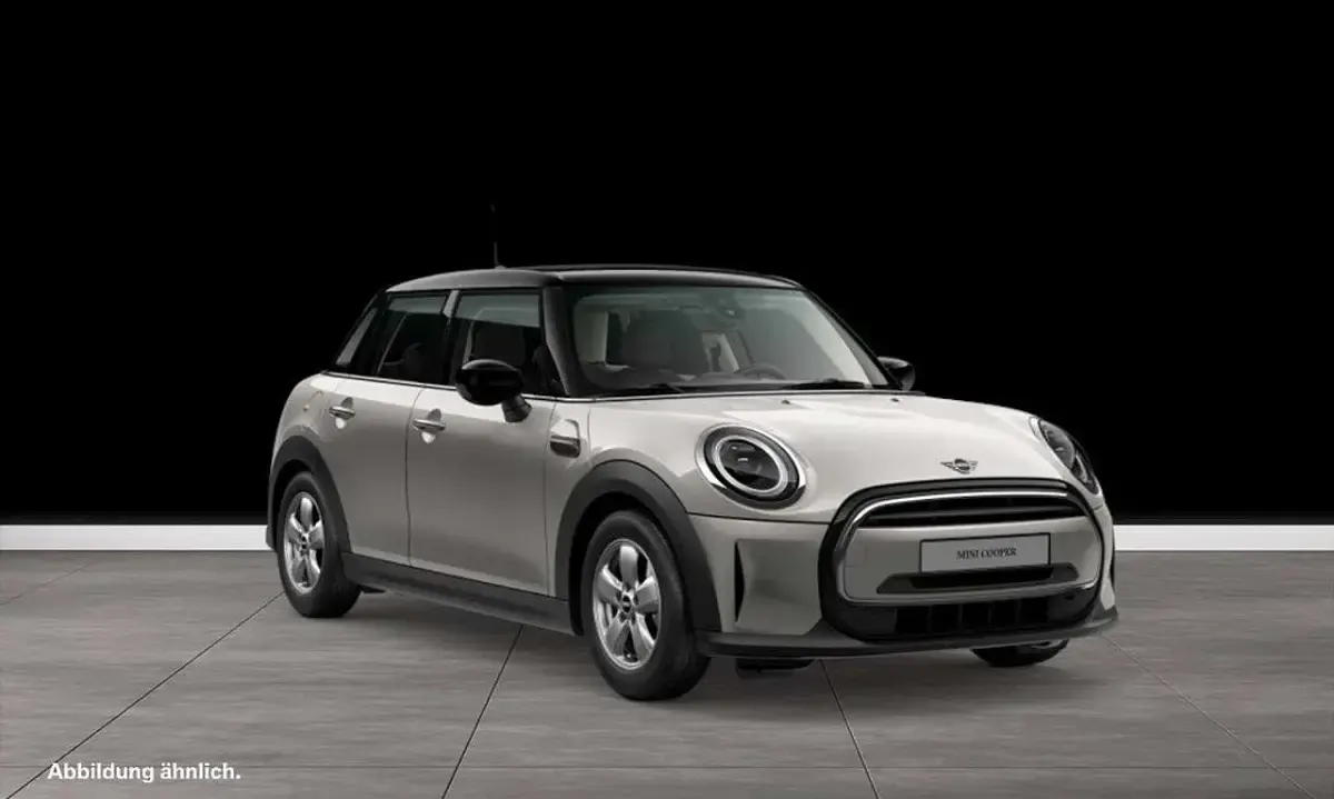 Gebraucht Mini Cooper 136 PS (100 kW) 2023 Melting silver iii Kleinwagen