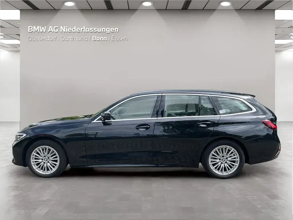 Gebraucht BMW 318 Sport Line 156 PS (114 kW) 2022 Schwarz Kombi