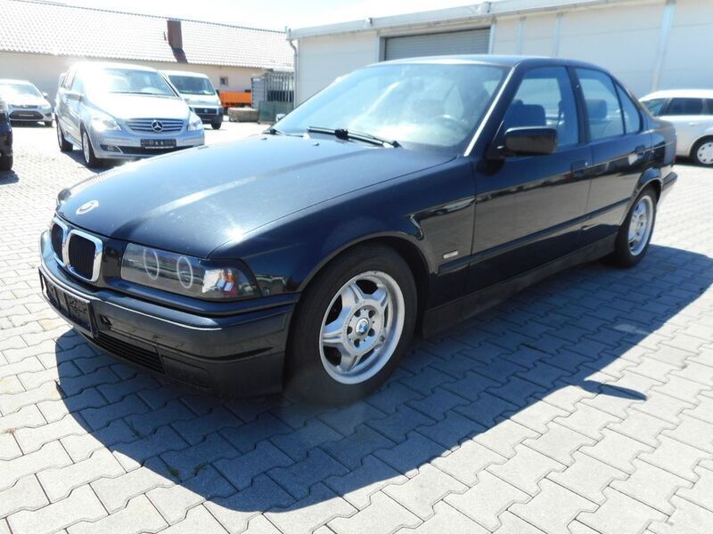 Schwarz Gebraucht 1996 BMW 316 Limousine | 1.999 € (Fairer Preis) - Bild 1/4