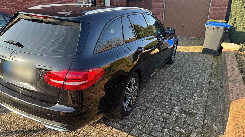 Gebraucht Mercedes 200 136 PS (100 kW) 2015 Schwarz Kombi