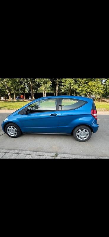 Blau Gebraucht 2006 Mercedes A180 Avantgarde Kleinwagen | 3.900 € (Fairer Preis) - Bild 1/1