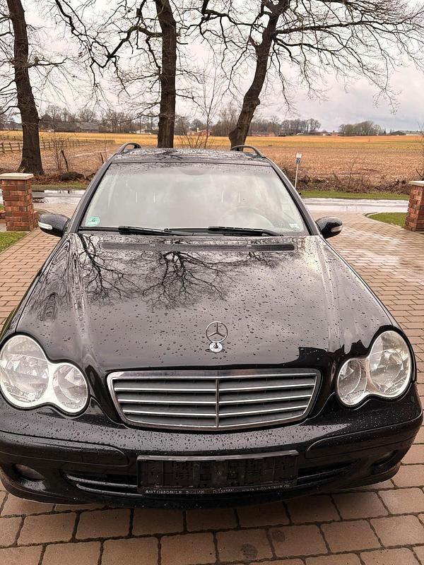 Gebraucht Mercedes C200 122 PS (89 kW) 2005 Schwarz Kombi