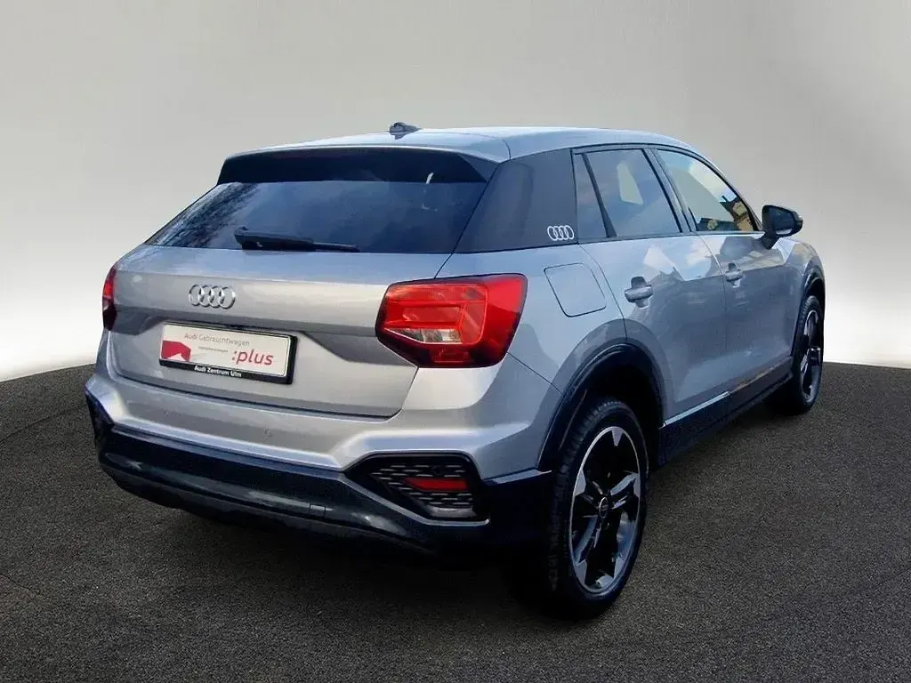 Gebraucht Audi Q2 Advanced Plus 116 PS (85 kW) 2025 Florettsilber metallic SUV