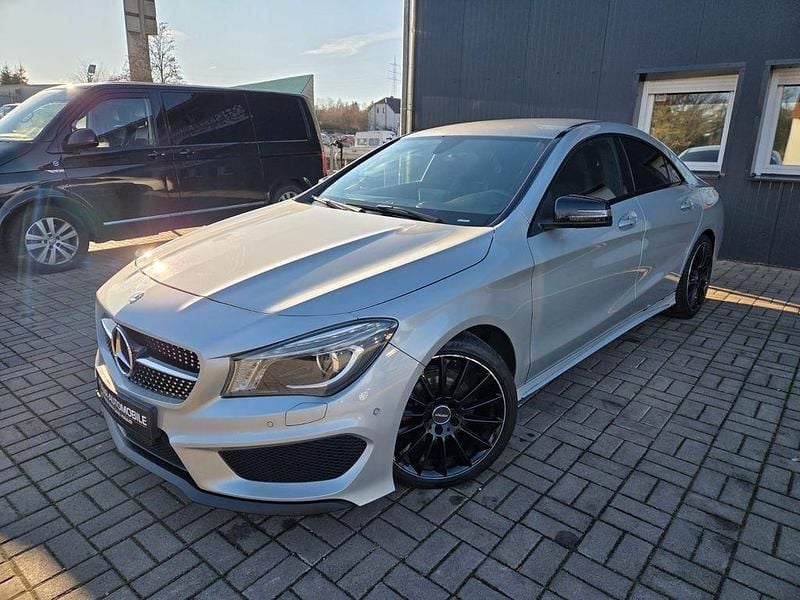Gebraucht Mercedes CLA200 AMG line 136 PS (100 kW) 2016 Silber Limousine