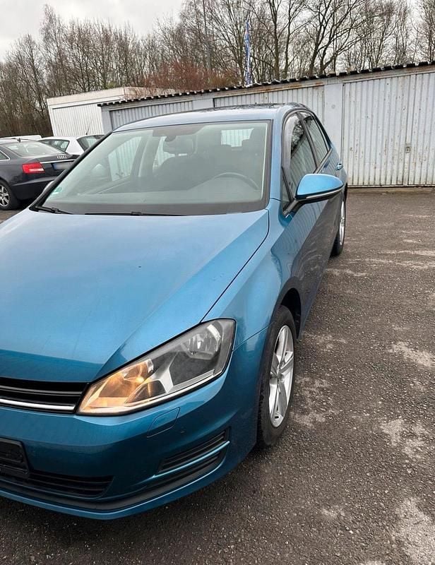 Gebraucht VW Golf VII 86 PS (63 kW) 2014 Blau Kleinwagen