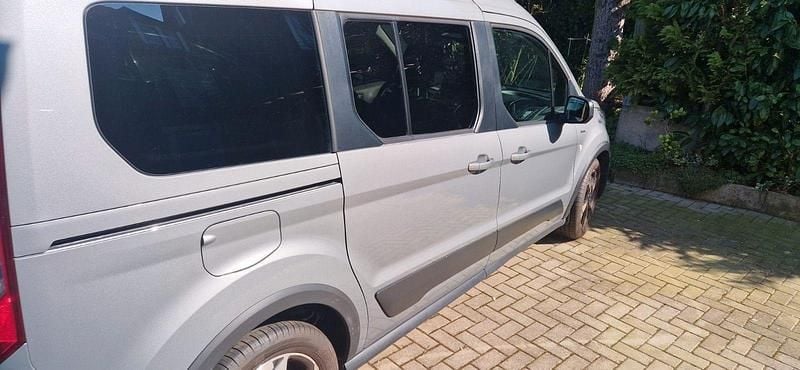 Gebraucht Ford Tourneo Active 120 PS (88 kW) 2021 Grau Kombi