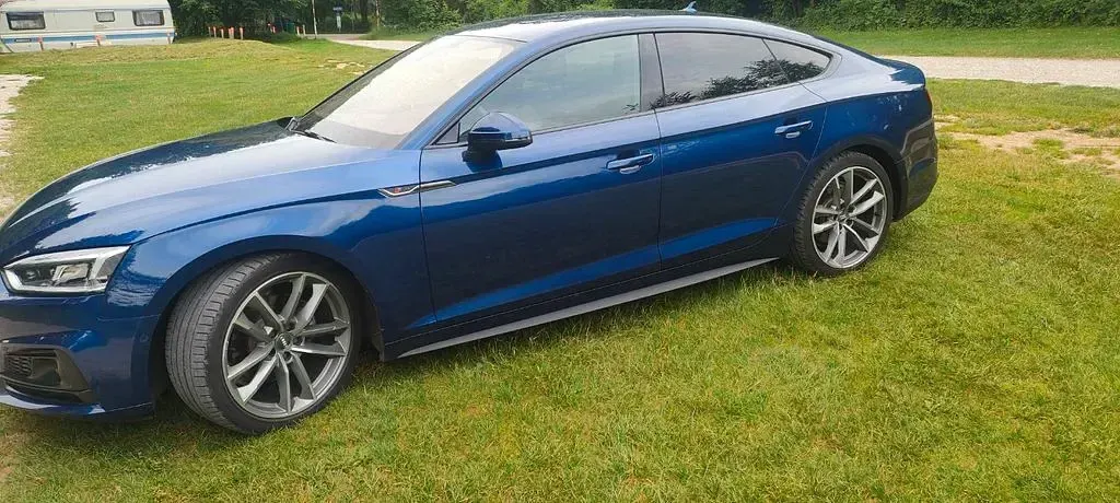 Gebraucht Audi A5 Sportback Ambiente 170 PS (125 kW) 2018 Blau Kleinwagen